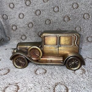 Vintage 1970s Diecast Brass Banthrico Chicago USA Coin Bank 1924 Chrysler No Key